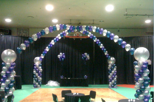COLUMNS WITH STRING OF PEARLS
